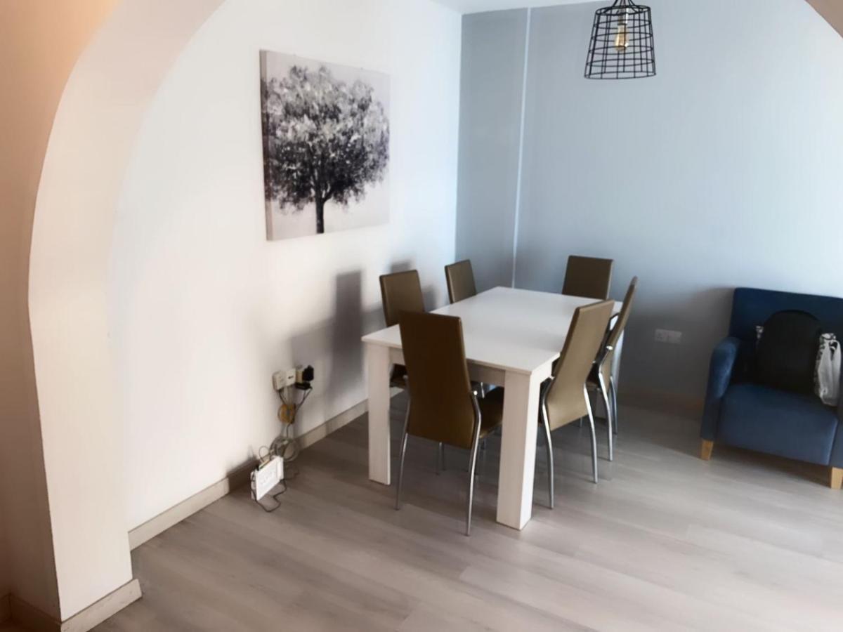 Paradise Promenade Apartment, 2Min Distance From Larnaca Marina Exteriör bild